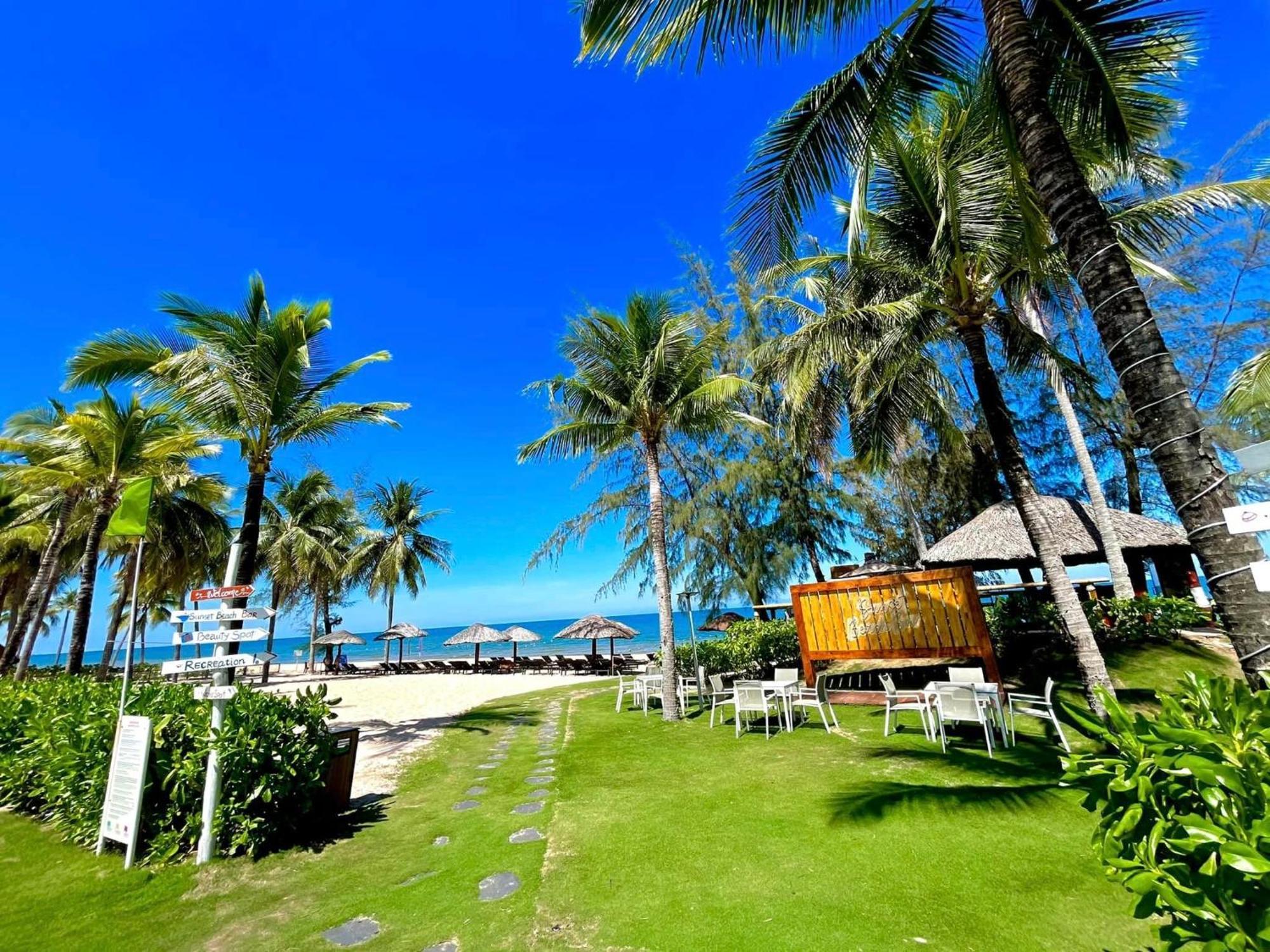 Kosmos Apart Hotel Phu Quoc - Night Market & Walkin To Beach Exterior foto